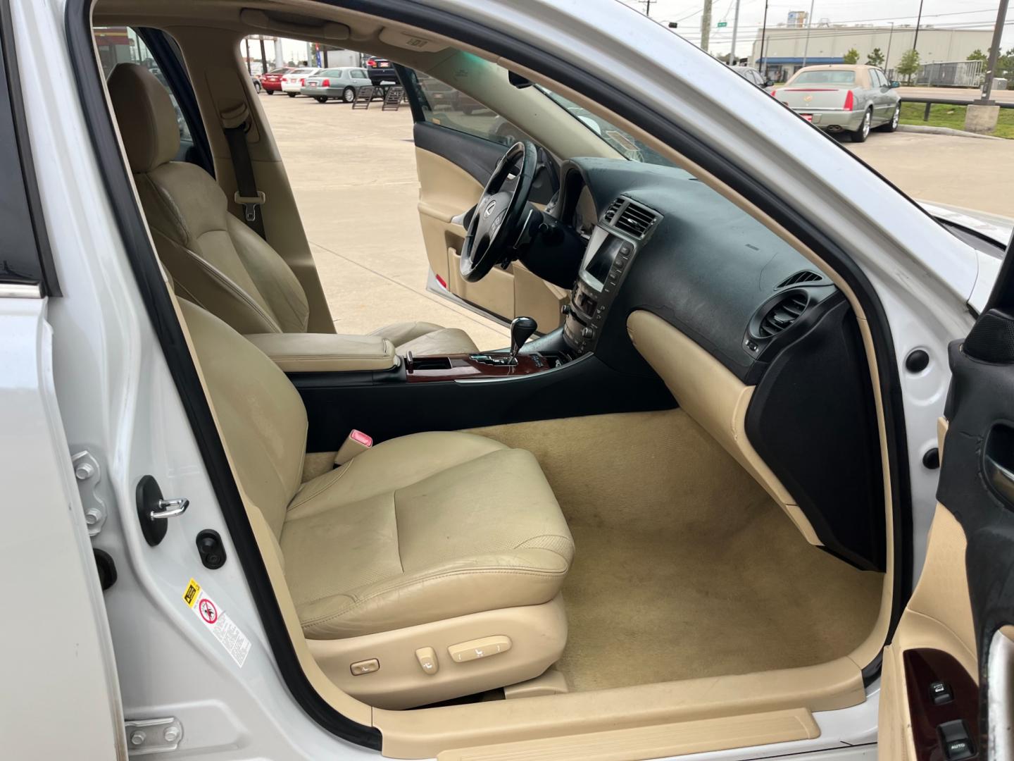 2008 white /TAN Lexus IS IS 250 6-Speed Manual (JTHBK262285) with an 2.5L V6 24V DOHC engine, 6-Speed Manual Overdrive transmission, located at 14700 Tomball Parkway 249, Houston, TX, 77086, (281) 444-2200, 29.928619, -95.504074 - Photo#11